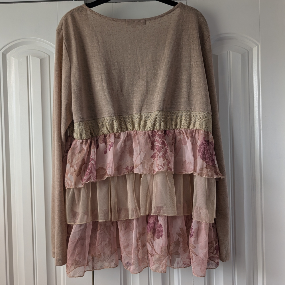 Zba Beige And Pink Ruffle Top - Picture 4 of 4